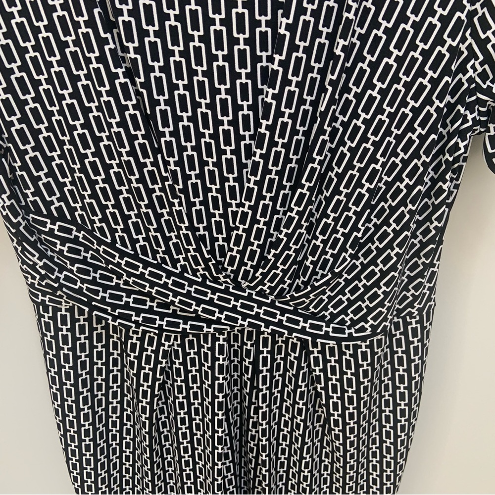 Dress - Picture 4 of 6